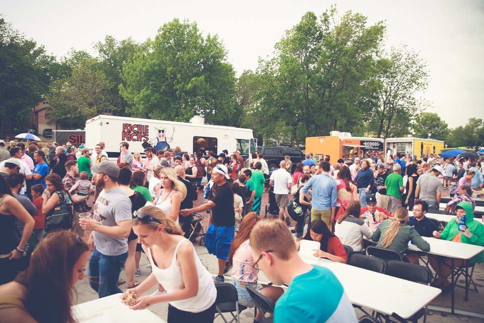 lawrence food truck event