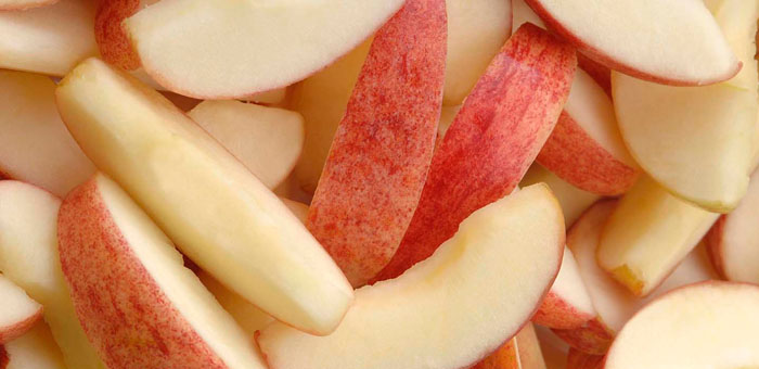 red apple slices