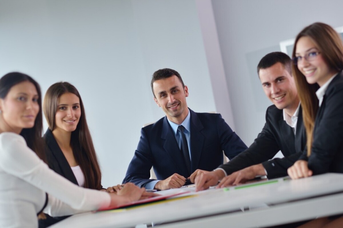 305+ Genuine Employee Recognition Slogans to Thank Staff